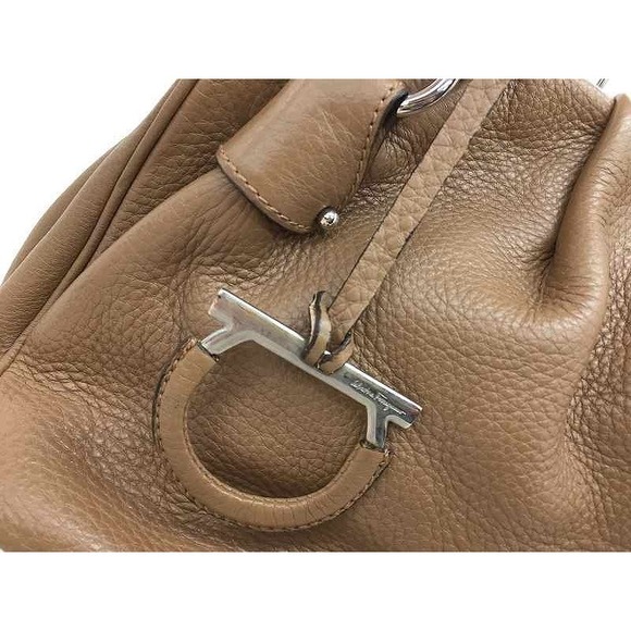 Salvatore Ferragamo beige handbag - Picture 1 of 8